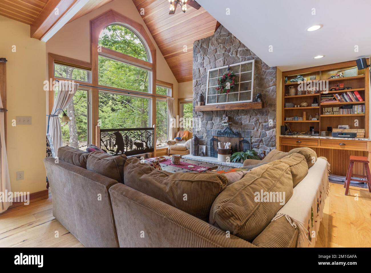 An interior shot of a cozy living room Stock Photo - Alamy