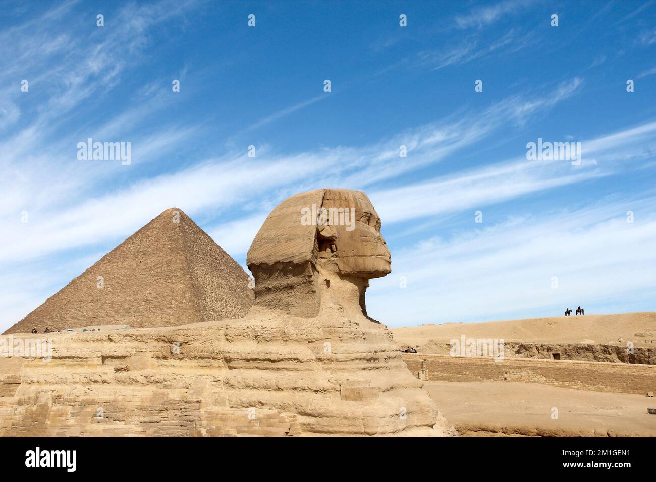 MyPuzzle Giza Desert Pyramids 100-Piece Jigsaw Puzzle - Premium Adult Puzzle With Reference Poster