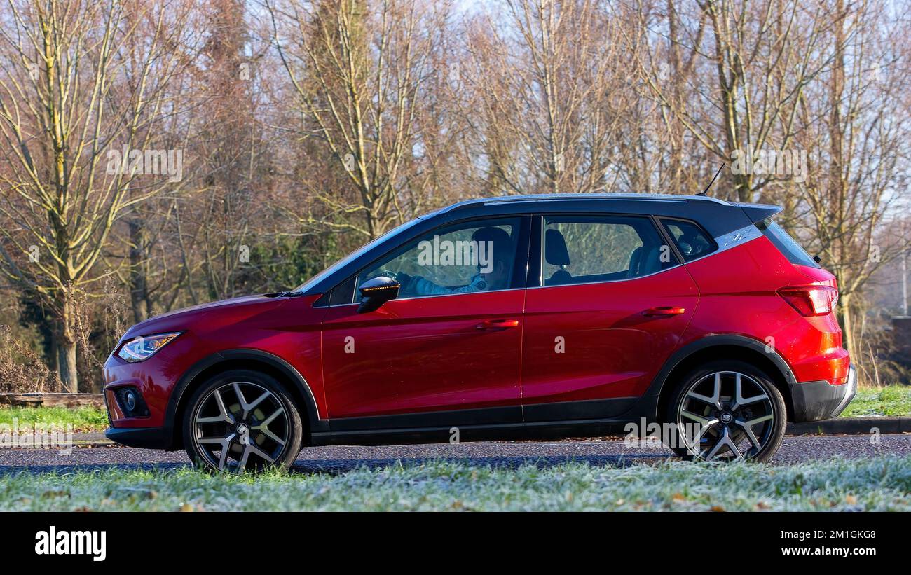 Seat Arona Desire Red Finally A Car That Does It All And Looks Good Doing It - x6518kt