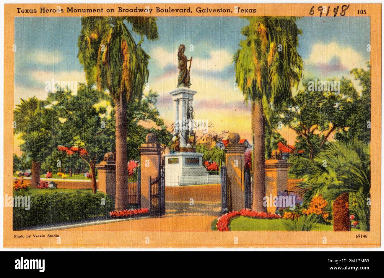 Texas Heroes Monument on Broadway Boulevard, Galveston, Texas
