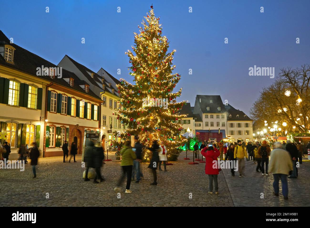 Switzerland christmas decoration street hi-res stock photography and images  - Alamy