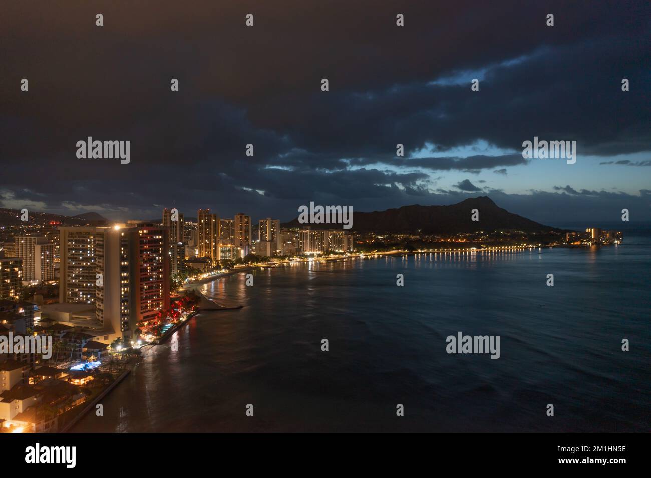 Waikiki drone hotels hi-res stock photography and images - Alamy
