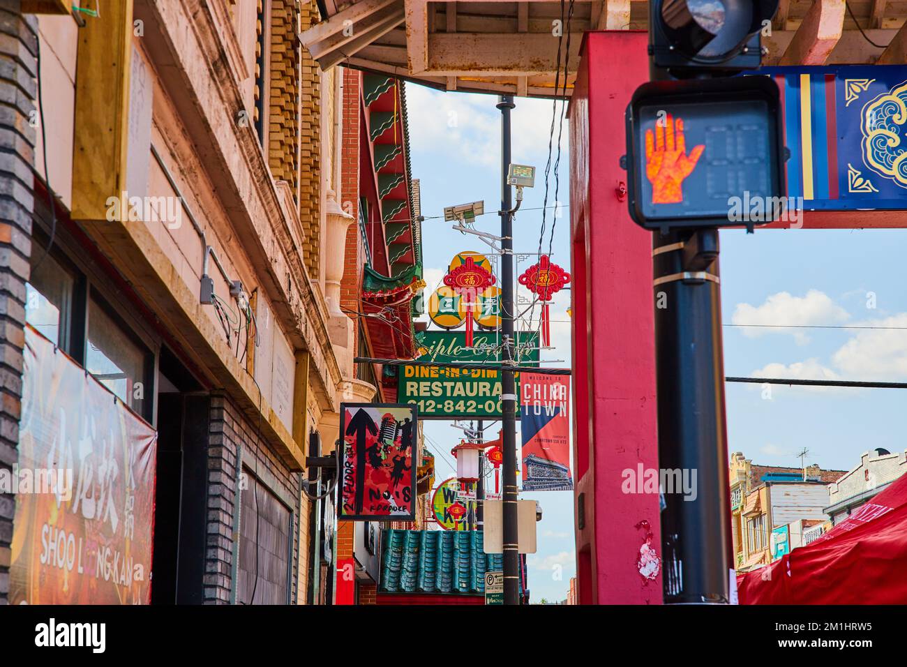 View down path through Chinatown in Chicago Stock Photo Alamy