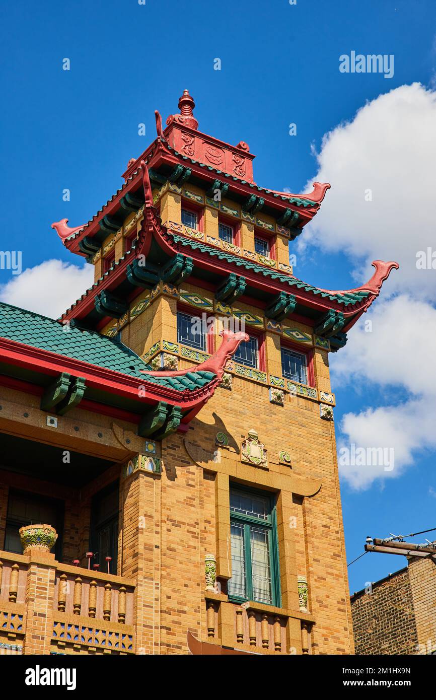 Asian architecture in Chinatown exterior in Chicago Stock Photo Alamy