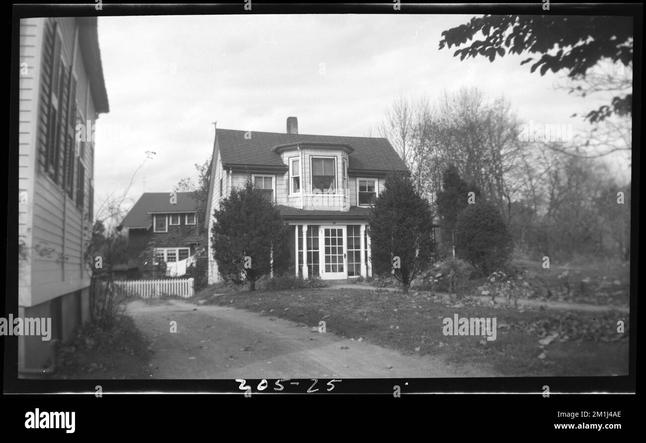 25 Marked Tree Rd , Houses. Needham Building Collection Stock Photo Alamy