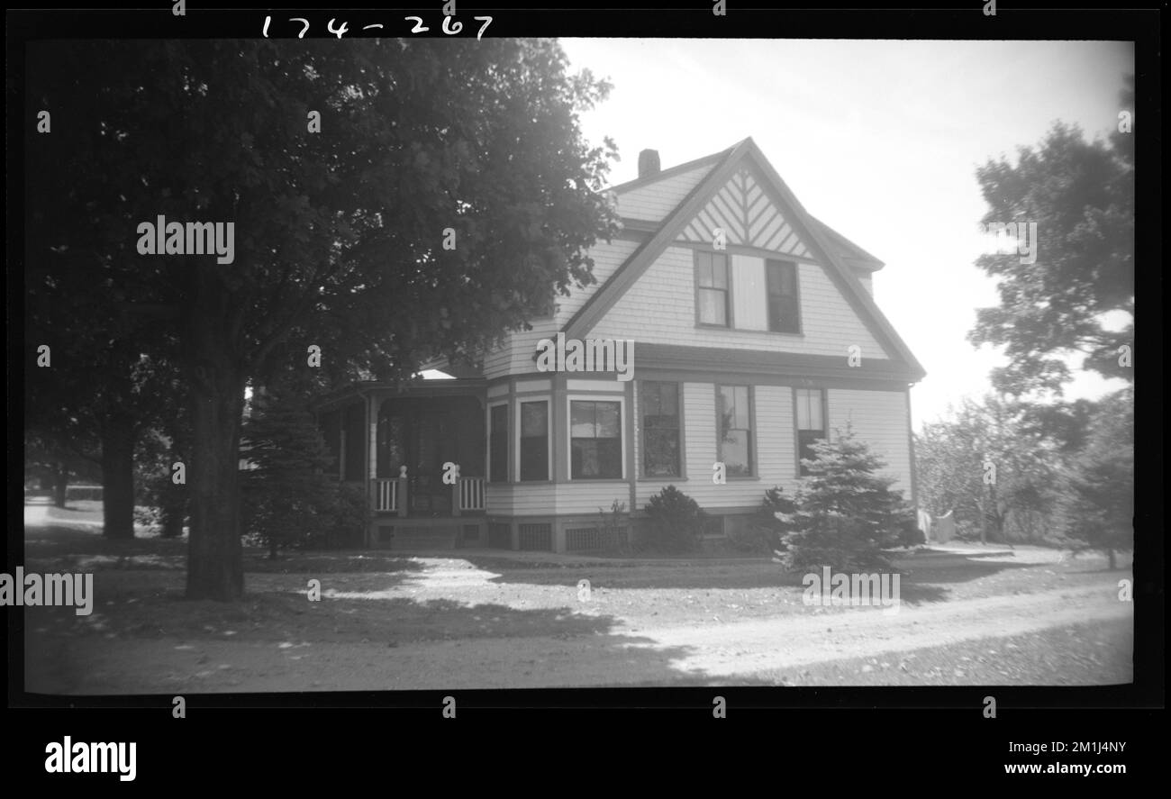 267 Hunnewell St , Houses. Needham Building Collection Stock Photo