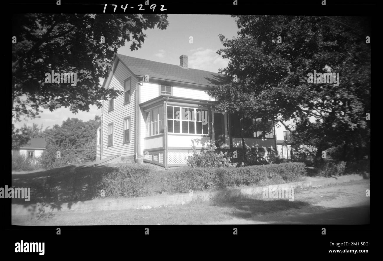 292 Hunnewell St , Houses. Needham Building Collection Stock Photo