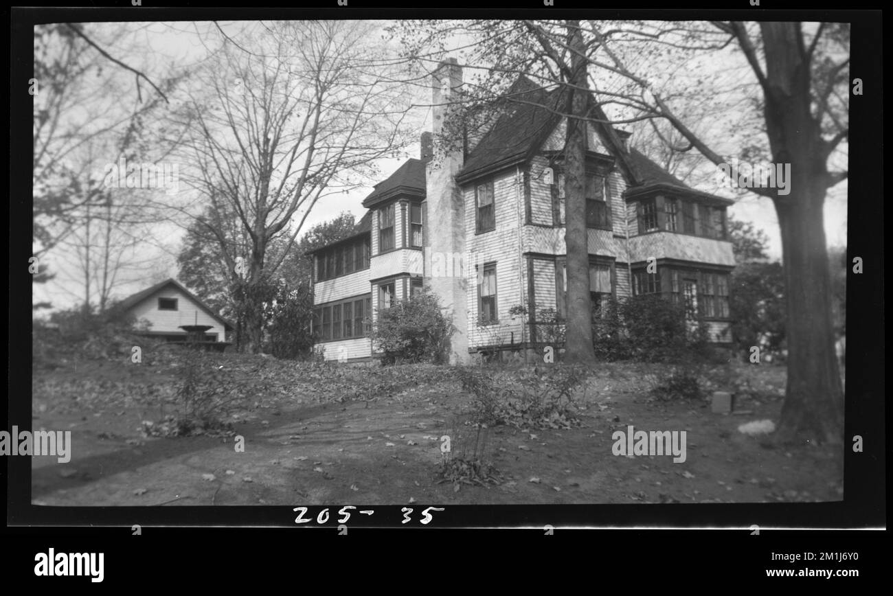 35 Marked Tree Rd , Houses. Needham Building Collection Stock Photo Alamy