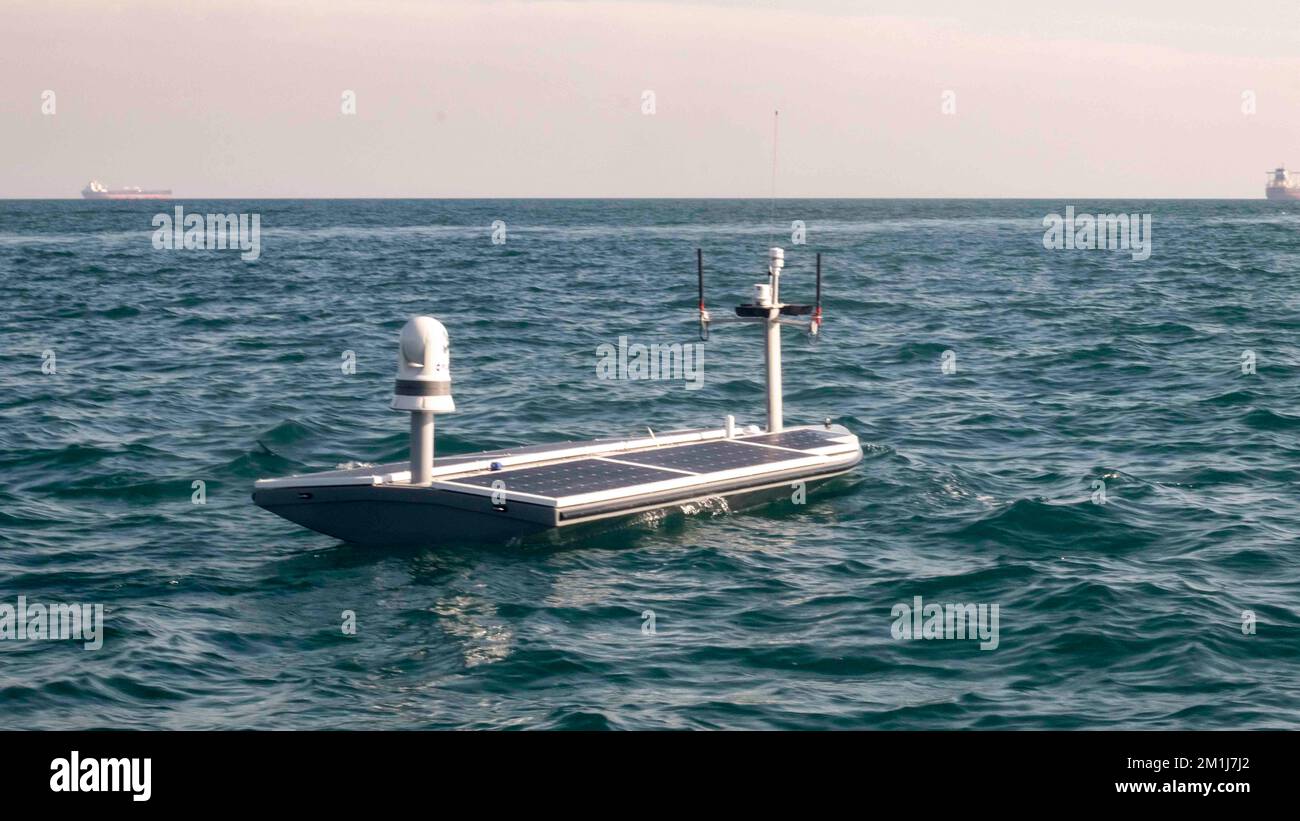 221129-A-RY768-1003 ARABIAN GULF (Nov. 29, 2022) A SeaTrac SP-48 unmanned surface vessel operates in the Arabian Gulf, Nov. 29, during Digital Horizon 2022. The three-week unmanned and artificial intelligence integration event involves employing new platforms in the region for the first time. (U.S. Army photo by Sgt. Brandon Murphy) Stock Photo