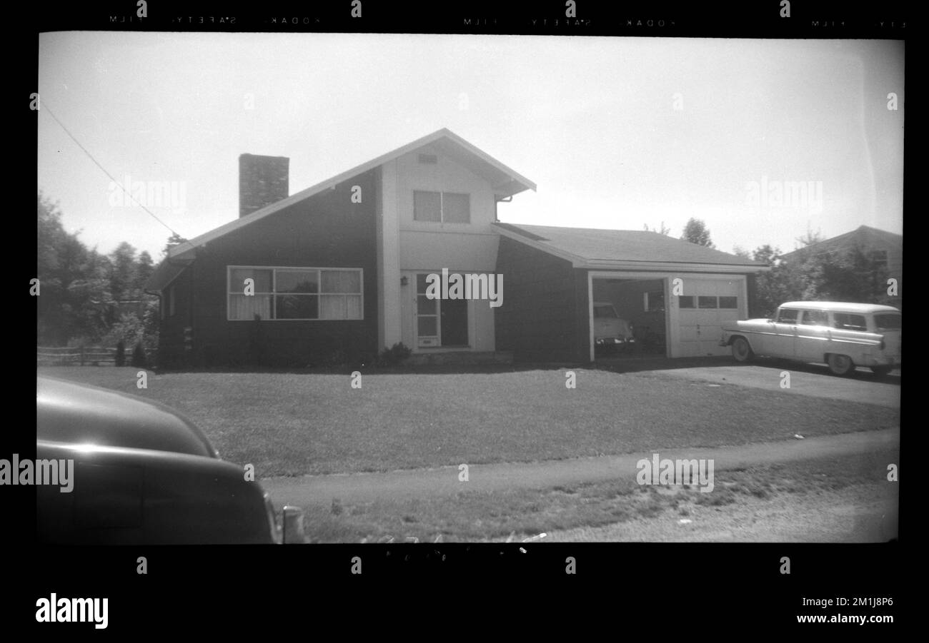45 Livingston Circle , Houses, Automobiles. Needham Building Collection Stock Photo