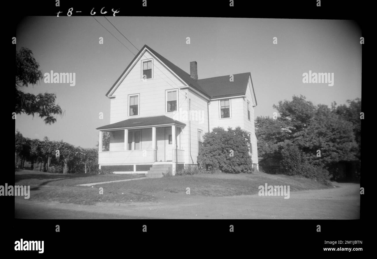664 Central Ave , Houses. Needham Building Collection Stock Photo Alamy