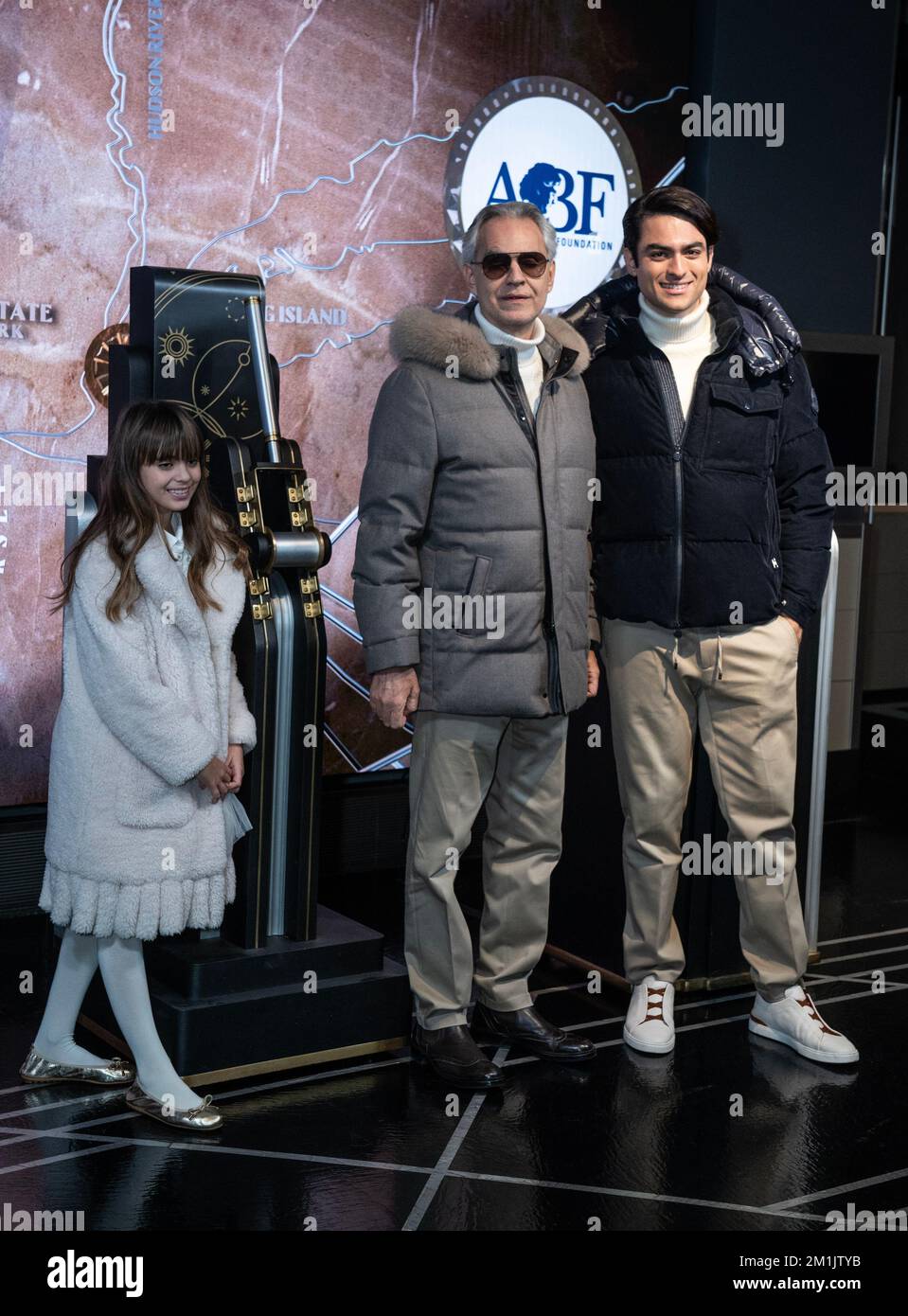 Virginia Bocelli, Andrea Bocelli, Matteo Bocelli visit the Empire State Building on December 12, 2022 in New York City Stock Photo