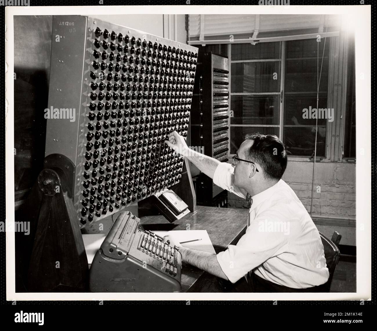 1940s computer hi-res stock photography and images - Alamy