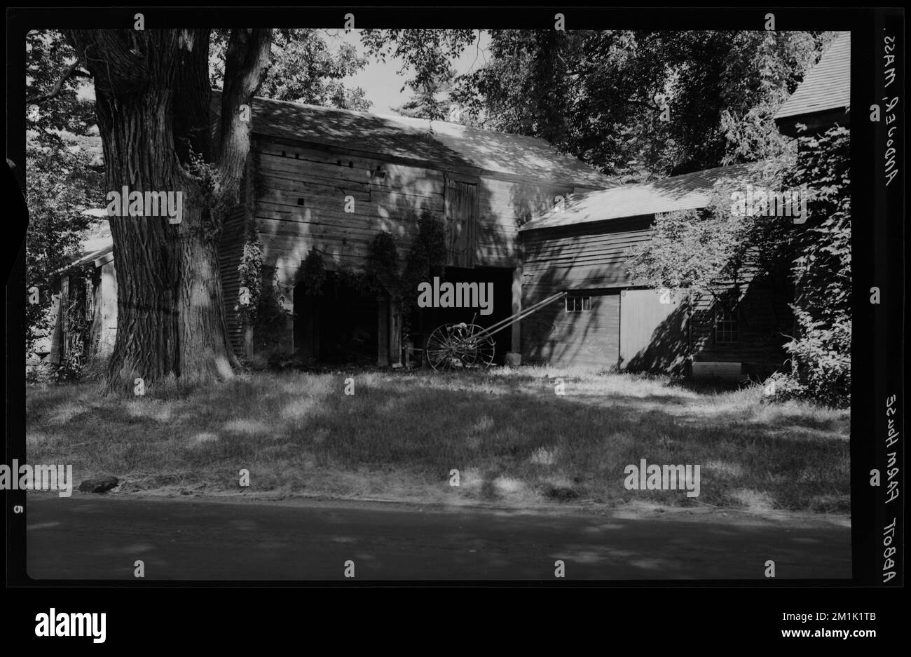 Andover and Phillips Academy, Andover, Mass.: Abbott Farmhouse , Architecture, Barns. Samuel Chamberlain Photograph Negatives Collection Stock Photo