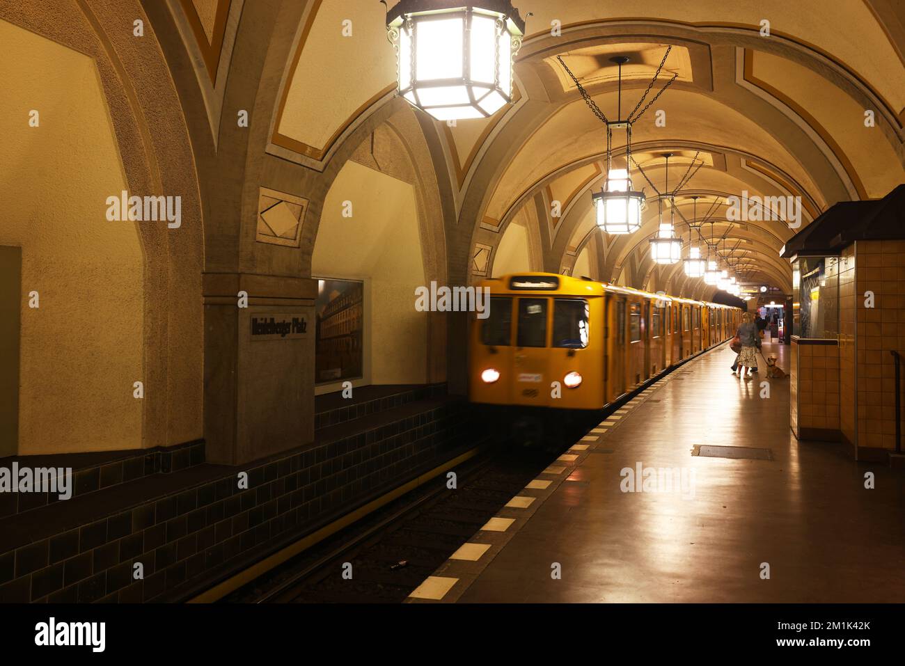 U Bahn, U Bahnstation, Verkehr, Berlin Metro, Berlin Subway, Berlin U Bahn, Metro, Transport, U