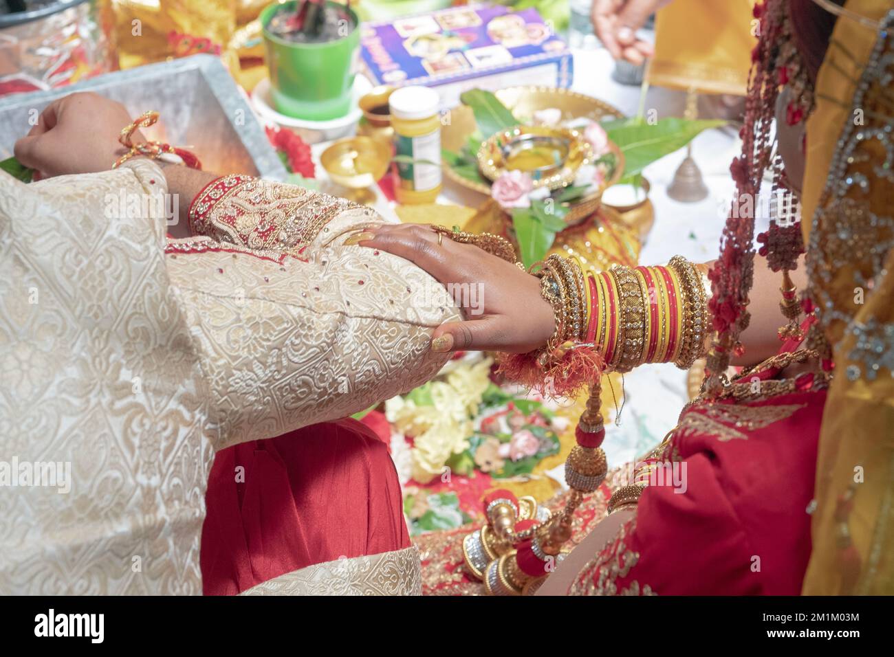 A close up photo of the bride and groom at a traditional Hindu wedding. In Queens, New York City. Stock Photo