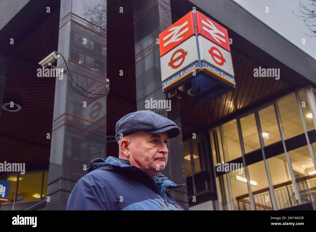 Rmt picket euston hi-res stock photography and images - Alamy