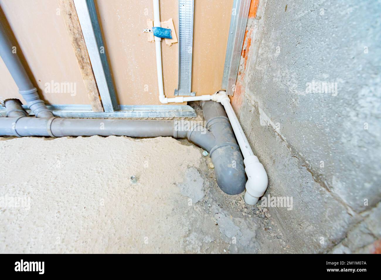 Exposed duct hires stock photography and images Alamy