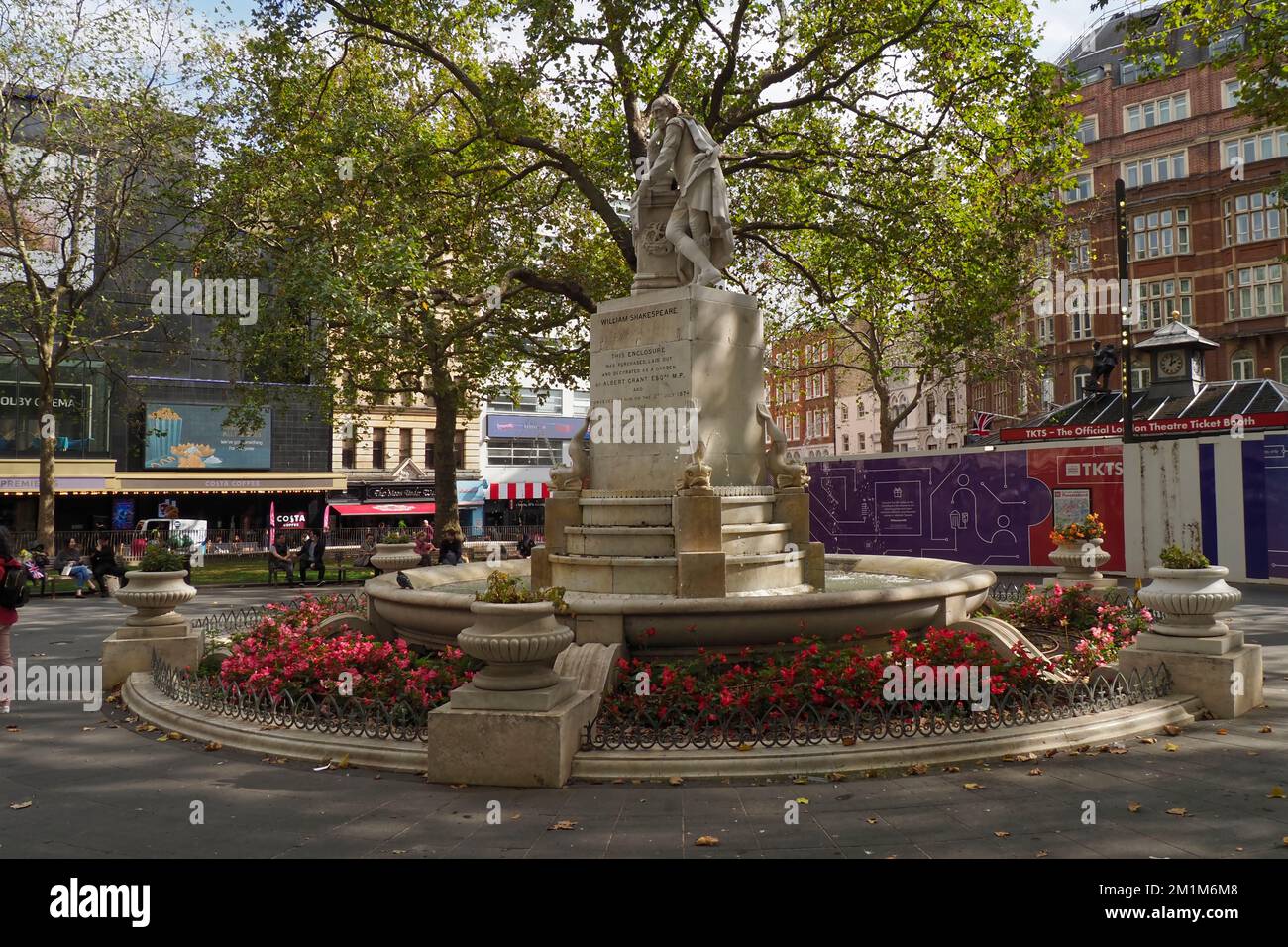 statue of William Shakespeare, by sculptor Giovanni Fontana, Leicester