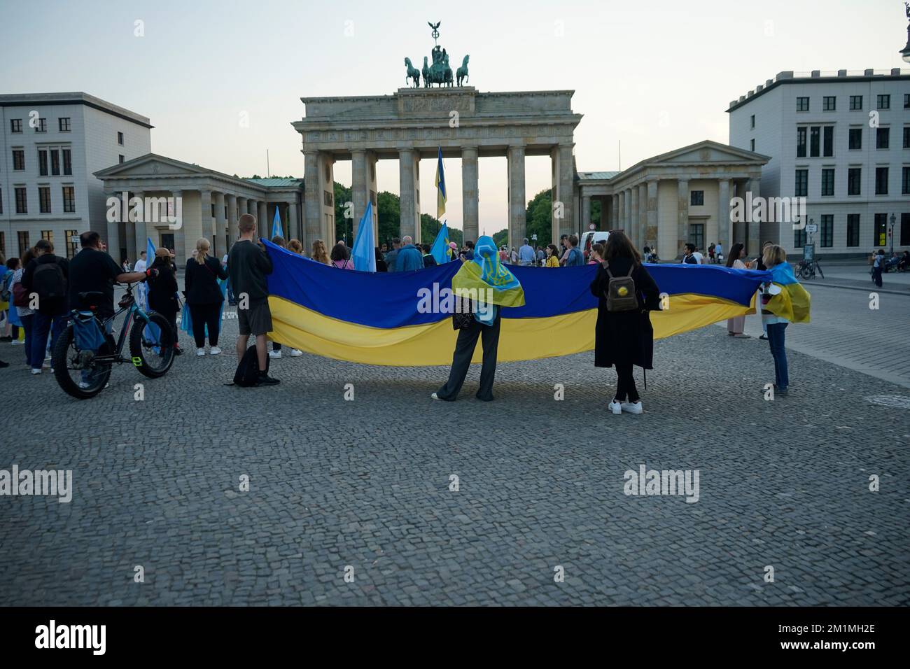 Impressionen - Demonstration gegen die russische Invasion der Ukraine, Pariser Platz, Brandenburger Tor, 20. Mai 2022, Berlin / impressions - demonstr Stock Photo