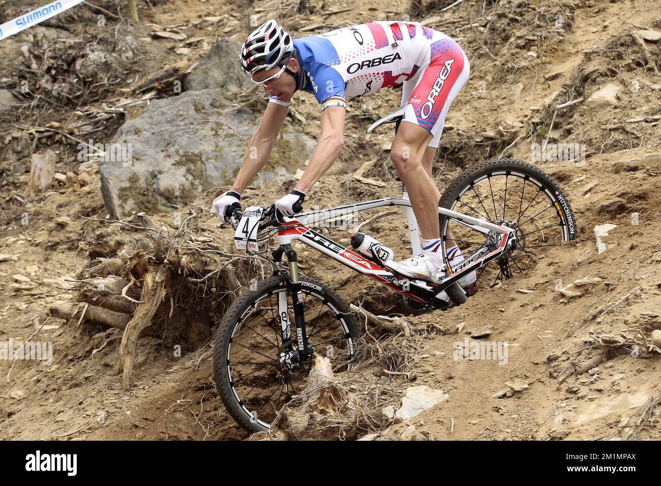 20120415 - HOUFFALIZE, BELGIUM: French Julien Absalon in action during the  men elite race of the UCI Mountainbike World Cup in Houffalize, Sunday 15  April 2012. BELGA PHOTO PETER DECONINCK Stock Photo - Alamy
