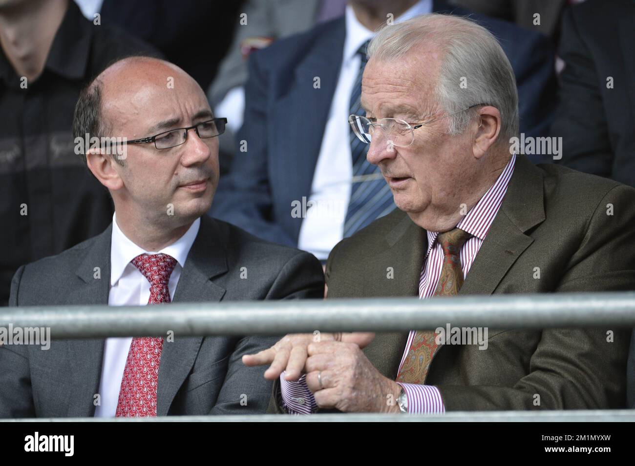 20120702 - LIEGE, BELGIUM: Walloon Minister President Rudy Demotte (PS) and King Albert II of Belgium pictured during the second stage of the 99th edition of the Tour de France cycling race, 207km from Vise to Tournai, Belgium, Monday 02 July 2012. BELGA PHOTO NICOLAS LAMBERT Stock Photo