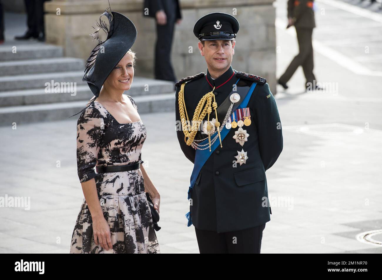 20121020 - LUXEMBOURG, LUXEMBOURG: Sophie, Countess of Wessex and Prince Edward, Earl of Wessex pictured at the arrival at the Notre-Dame cathedral of Luxembourg, for the religious marriage of Crown Prince Guillaume of Luxembourg and Princess Stephanie, Saturday 20 October 2012, in Luxembourg city. The marriage celebrations last two days. BELGA PHOTO NICOLAS LAMBERT Stock Photo