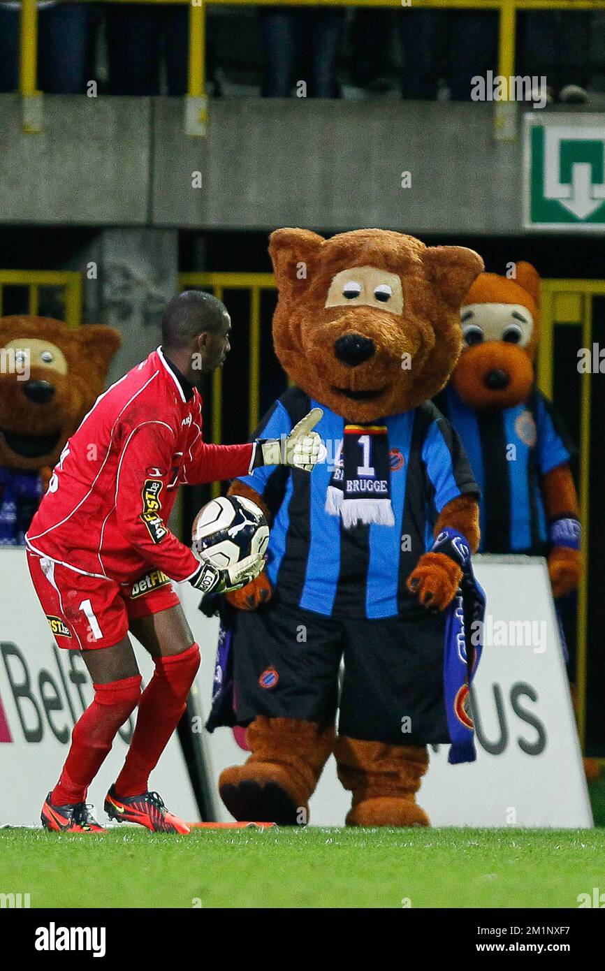 Soccer - Belgian Jupiler League - Sporting Lokeren v Club Brugge. Hans  Cornelis, Club Brugge Stock Photo - Alamy