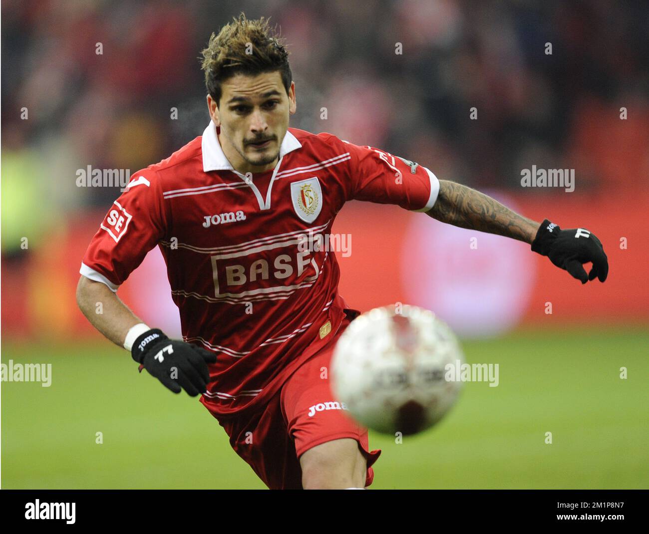 20121207 - LIEGE, BELGIUM: Standard's Maor Bar Buzaglo in action during the Jupiler Pro League match between Standard and Charleroi, in Liege, Friday 07 December 2012, on day 19 of the Belgian soccer championship. BELGA PHOTO JOHN THYS Stock Photo