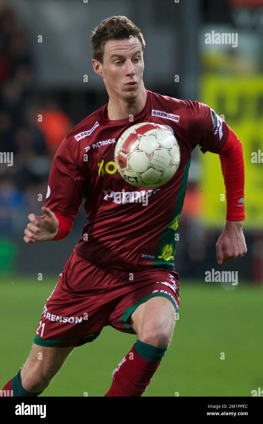 Essevee's Bruno Godeau fight for the ball during the Jupiler Pro League match of Play-Off 1, between SV Zulte Waregem and Standard de Liege, in Waregem, Friday 12 April 2013 Stock Photo