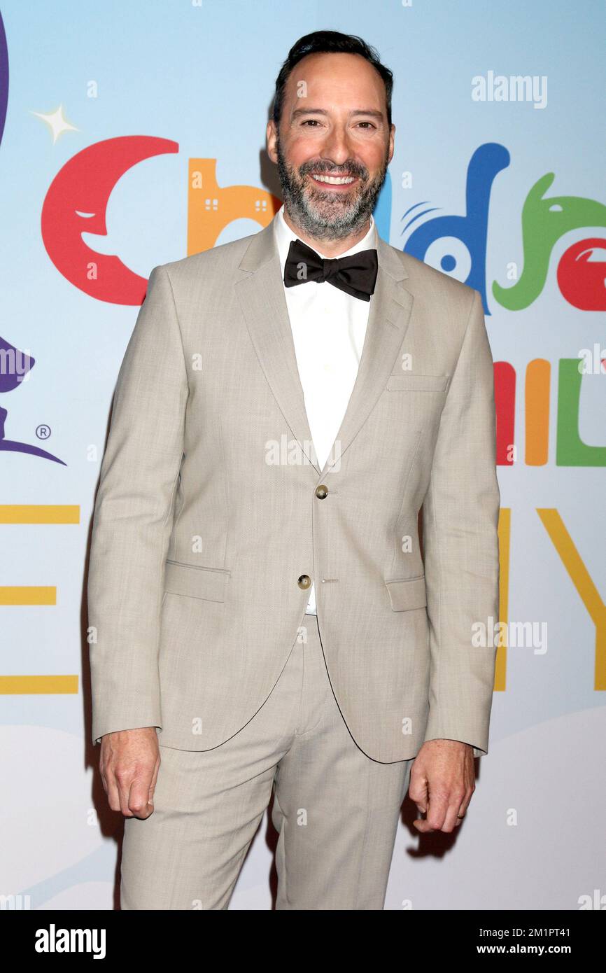 Los Angeles, USA. 11th Dec, 2022. LOS ANGELES - DEC 11: Tony Hale at the 2022 Childrens and Family Emmy Awards - Arrivals at Ebell Theater on December 11, 2022 in Los Angeles, CA (Photo by Katrina Jordan/Sipa USA) Credit: Sipa USA/Alamy Live News Stock Photo