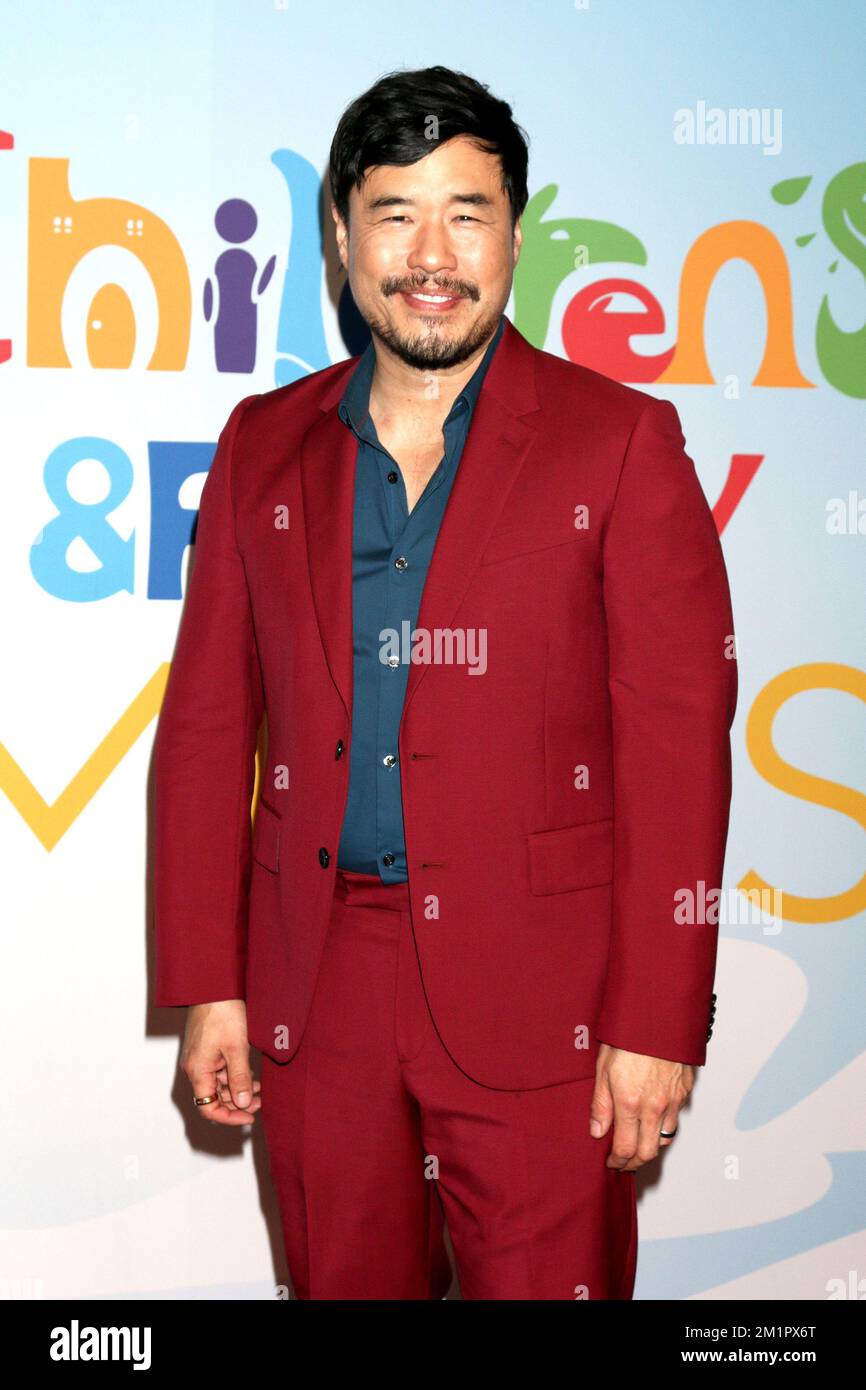 Randall park hi-res stock photography and images - Page 3 - Alamy