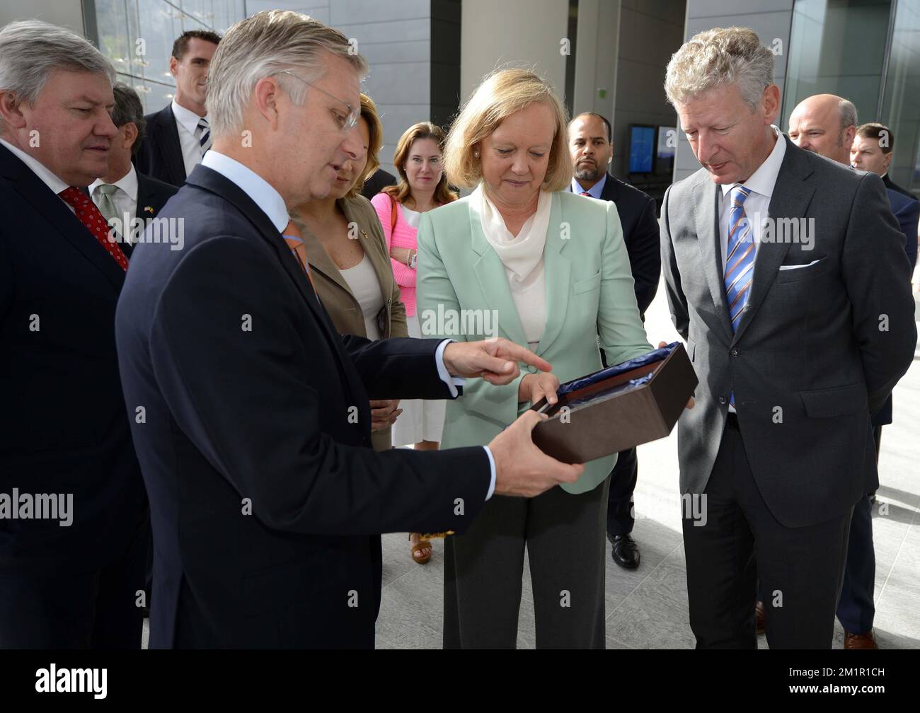 Crown Prince Philippe of Belgium, Meg Whitman, CEO Hewlett Packard and Vice-Prime Minister and Defence Minister Pieter De Crem pictured during a visit to Hewlett Packard, Friday 07 June 2013, on the fifth day of an economic mission of Belgium's Prince Philippe to the United States.  Stock Photo