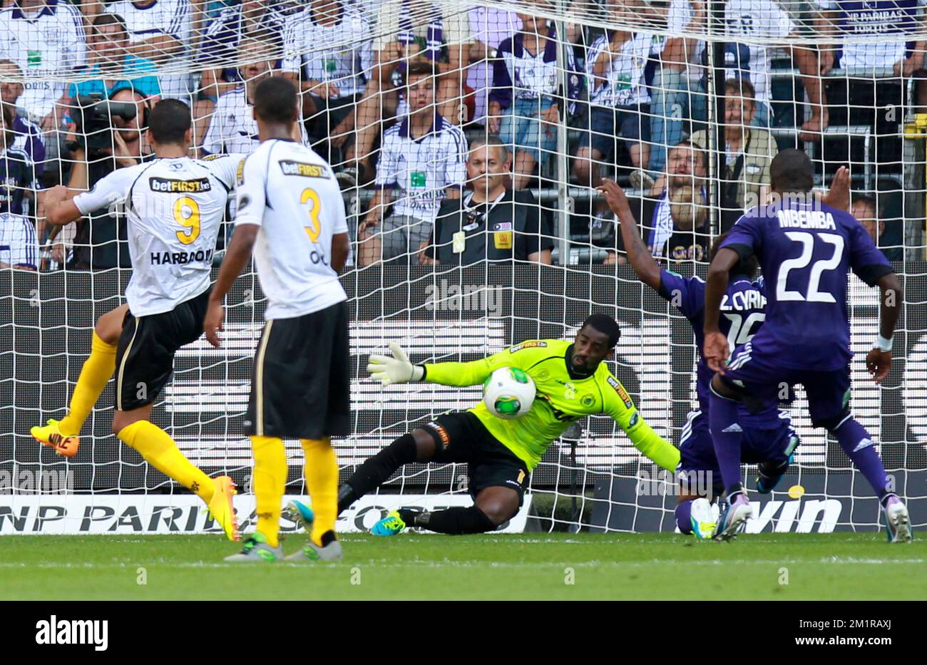 Lokeren's goalkeeper Barry Boubacar Copa pictured during the Jupiler Pro League match between RSCA Anderlecht and Sporting Lokeren, in Anderlecht, Sunday 28 July 2013, on the first day of the Belgian soccer championship.  Stock Photo