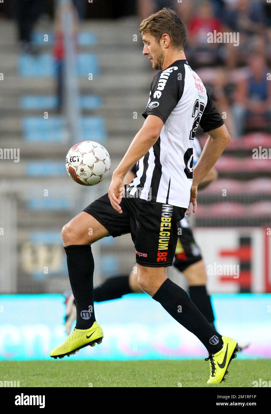 Charleroi's Damien Marcq pictured during the Jupiler Pro League match between Charleroi and KV Kortrijk, in Charleroi, Saturday 17 August 2013, on day 04 of the Belgian soccer championship.  Stock Photo