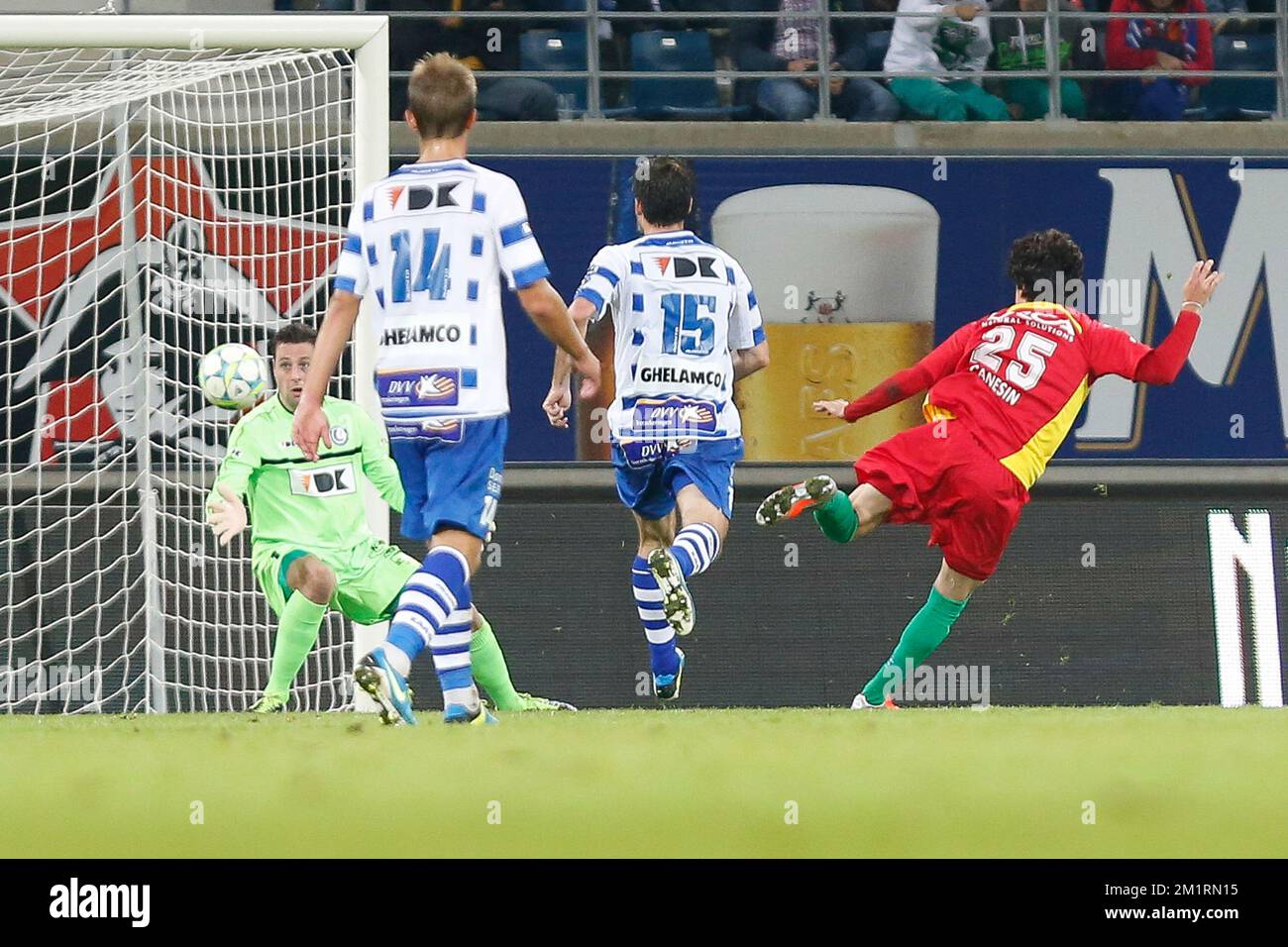 Oostende's Fernando Canesin scores a goal during the Jupiler Pro League match between KAA Gent and KV Oostende, in Gent, Saturday 21 September 2013, on day 8 of the Belgian soccer championship. BELGA PHOTO BRUNO FAHY Stock Photo
