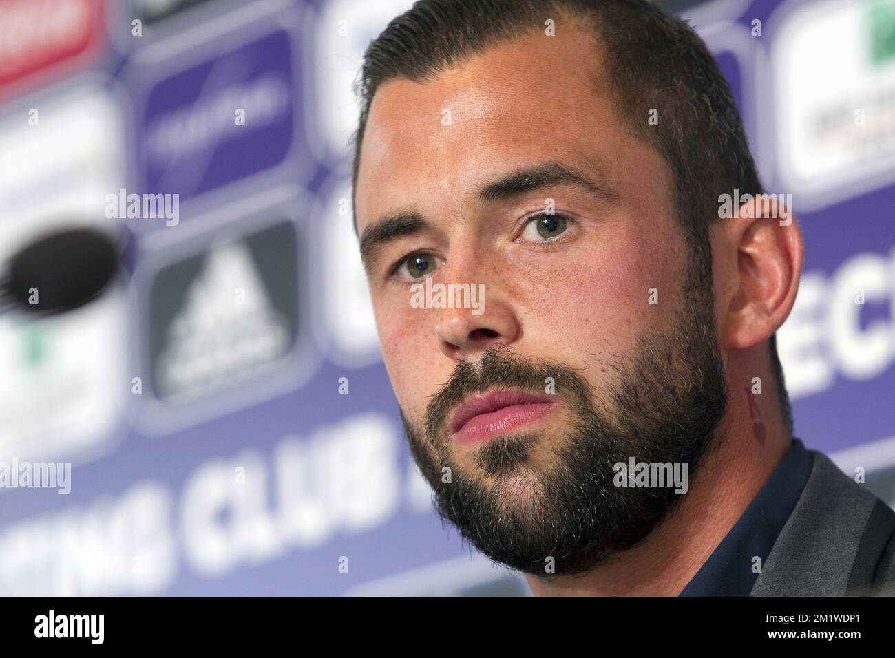 20140813 - BRUSSELS, BELGIUM: Anderlecht's new player Steven Defour pictured during a press conference of Belgian first division soccer team RSC Anderlecht to present their latest transfer, Wednesday 13 August 2014 in Brussels. Midfielder Steven Defour is coming over from Portuguese team F.C. Porto. BELGA PHOTO KRISTOF VAN ACCOM Stock Photo
