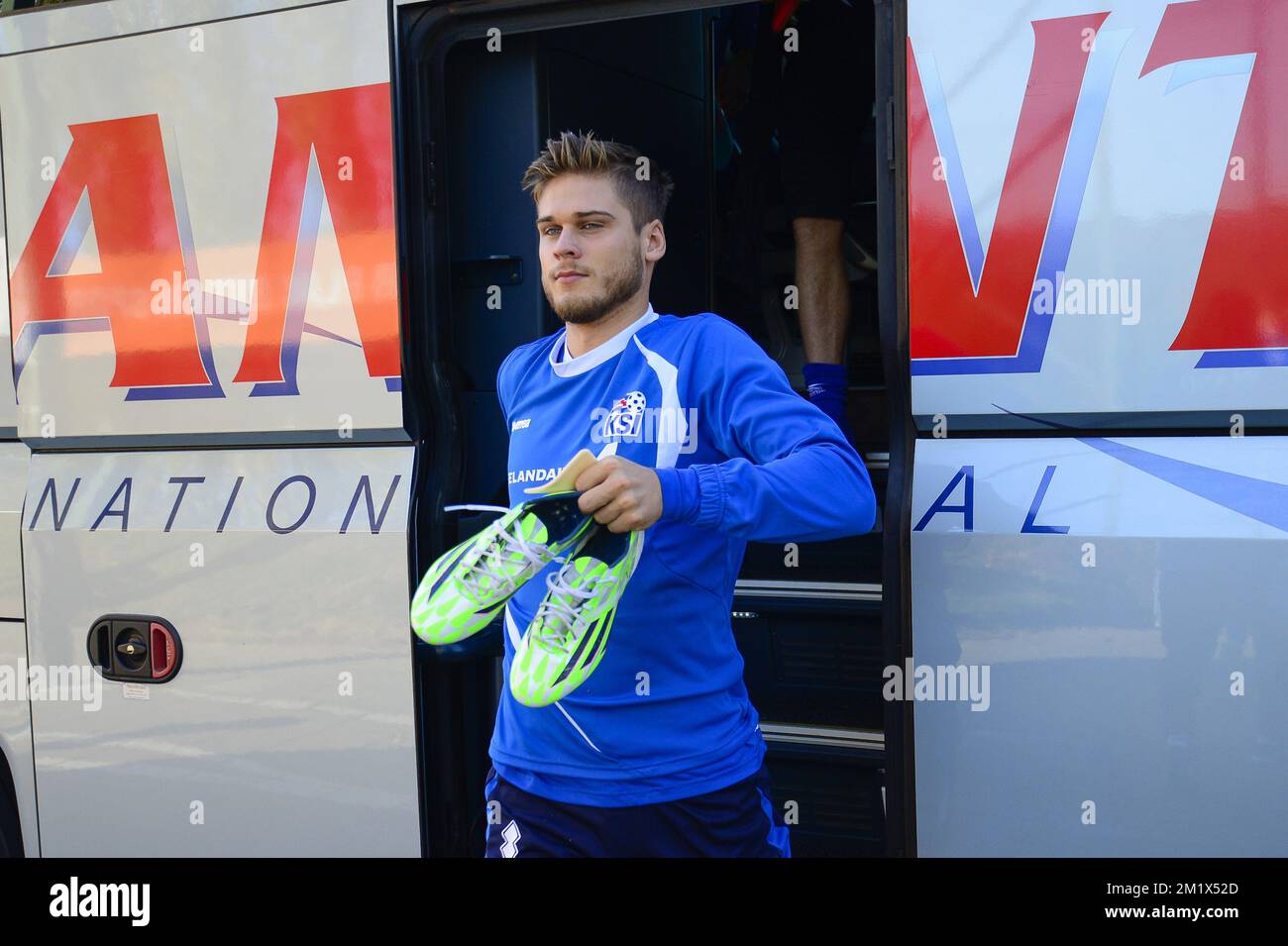 20141111 - BRUSSELS, BELGIUM: Iceland's Rurik Gislason arrive for a training session of Iceland's national soccer team, in Brussels, Tuesday 11 November 2014. Iceland will play on Wednesday a friendly game against Belgian national soccer team Red Devils. BELGA PHOTO LAURIE DIEFFEMBACQ Stock Photo
