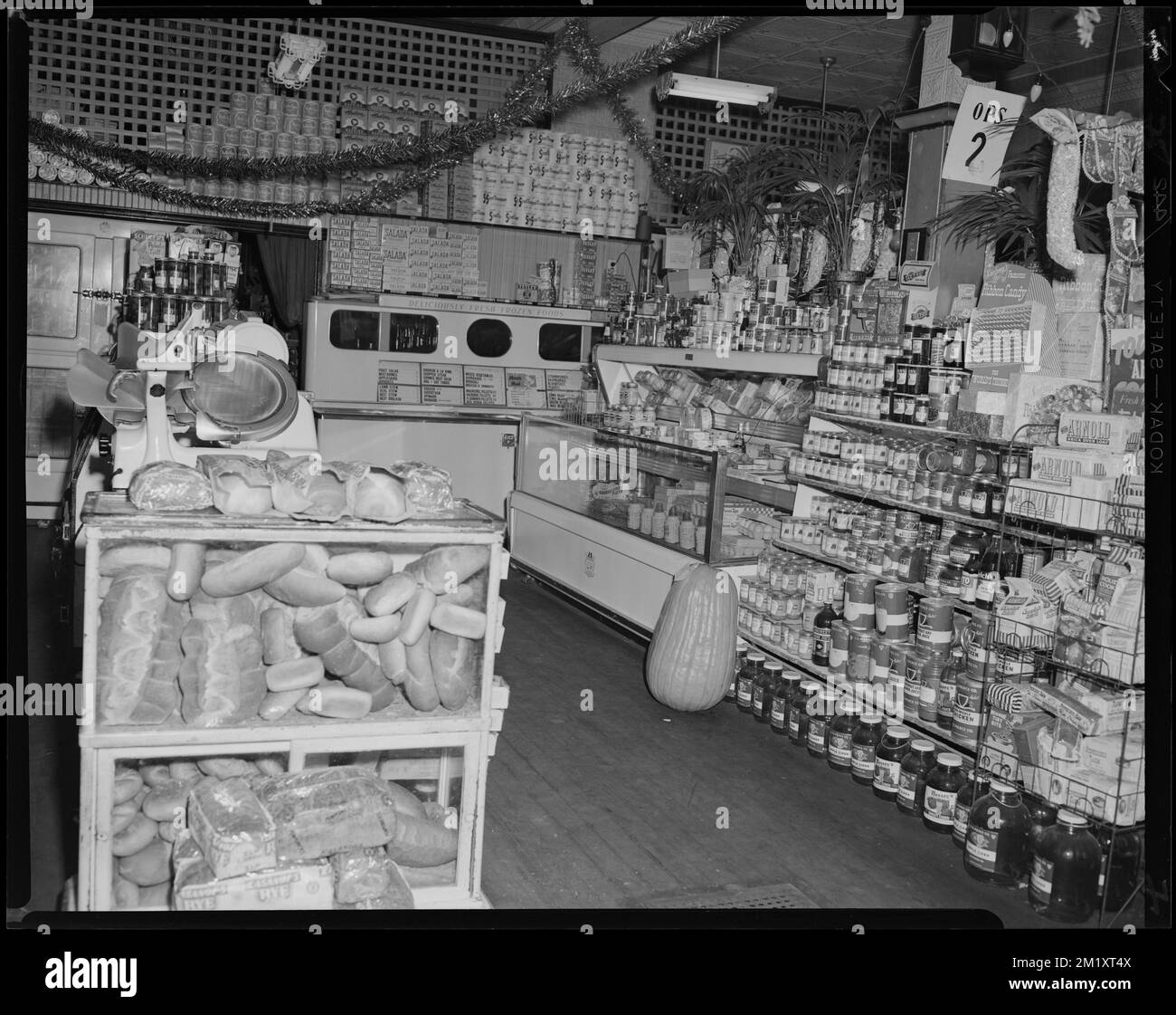 Bob's Spa , Grocery stores. Leon Abdalian Collection Stock Photo Alamy