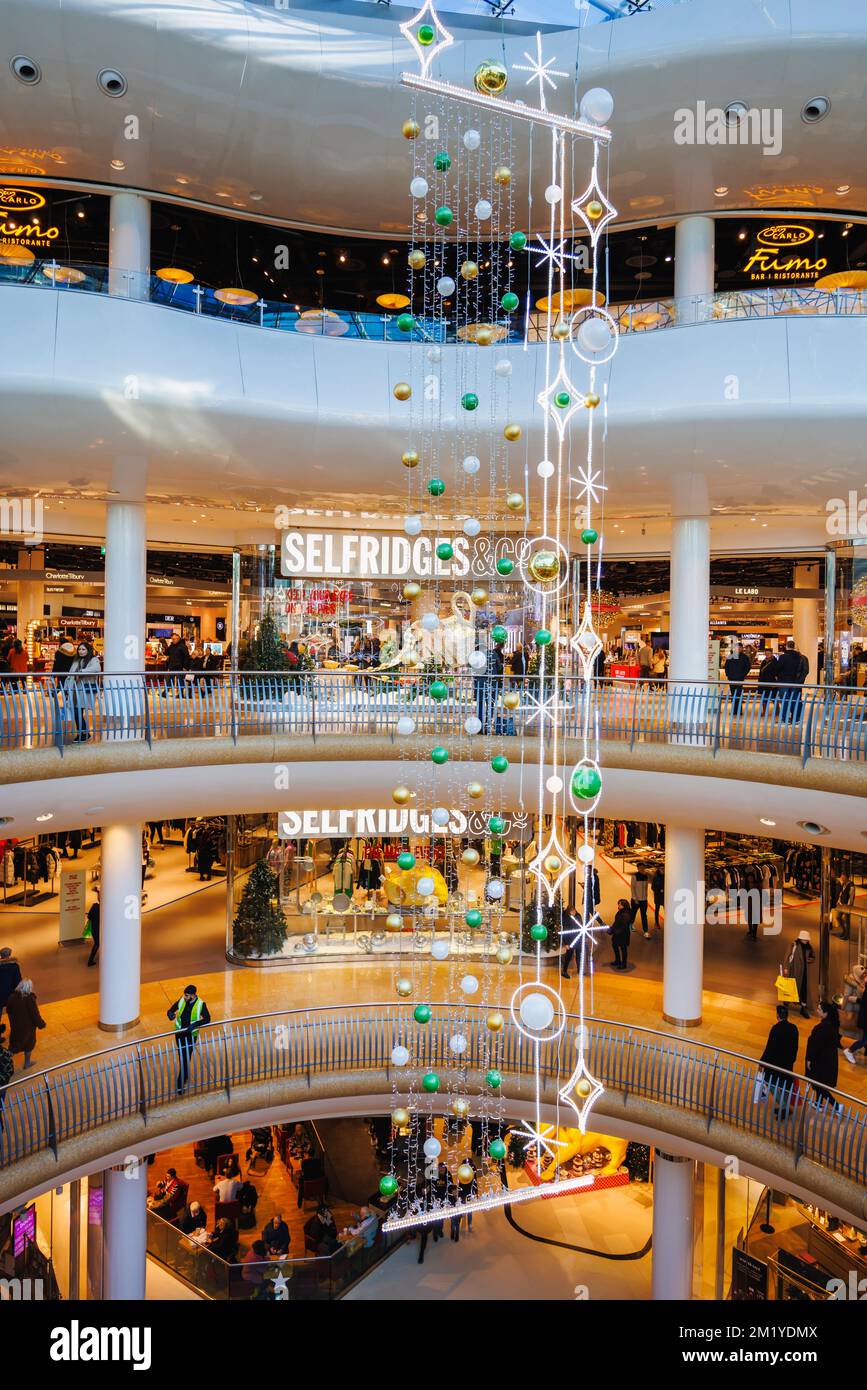 Entrance to Selfridge's department store in the Bullring Shopping Centre before Christmas, Birmingham, West Midlands, England Stock Photo