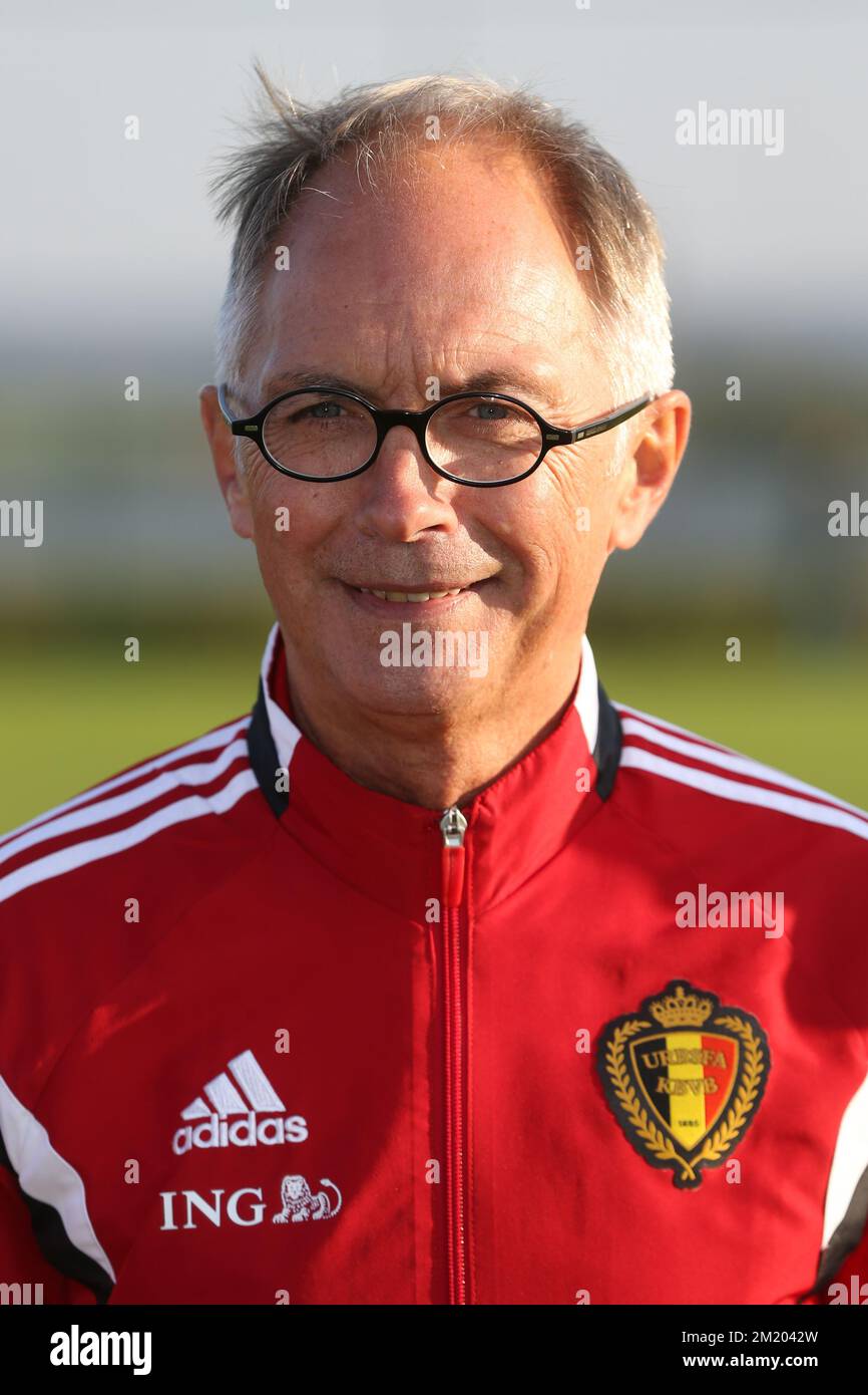 National team trainer hi-res stock photography and images - Page 8 - Alamy