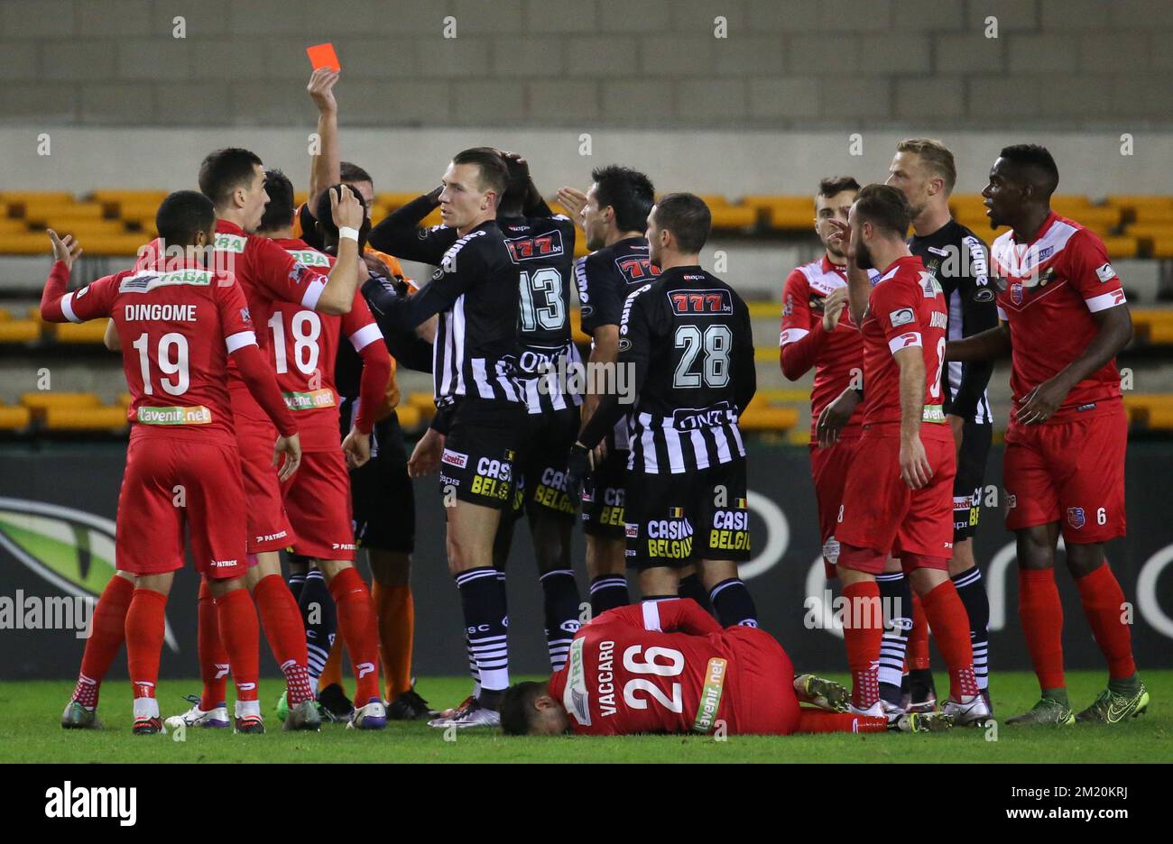 20151222 - MOUSCRON, BELGIUM: Charleroi's Clement Tainmont receives a red card from referee Laurent Colemonts during the Jupiler Pro League match between Royal Mouscron Peruwelz and RCS Charleroi, in Mouscron, Tuesday 22 December 2015, on day 16 of the Belgian soccer championship. Stock Photo