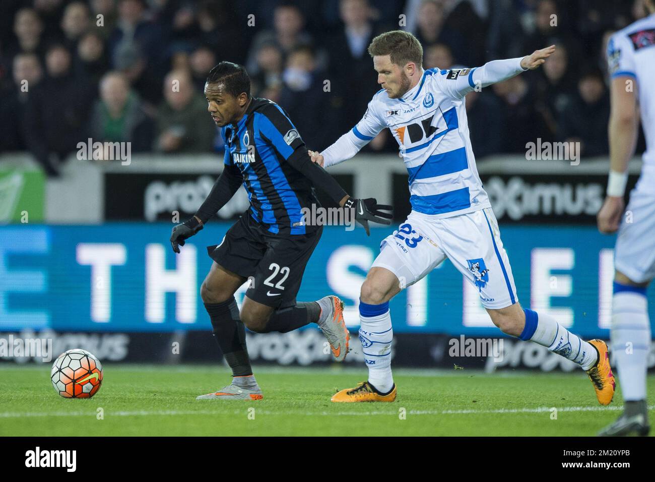 20160203 - BRUGGE, BELGIUM: Club's Jose Izquierdo and Gent's Lasse Nielsen  fight for the ball during the Croky Cup return leg 1/2 final game between  Club Brugge and KAA Gent in Brugge,