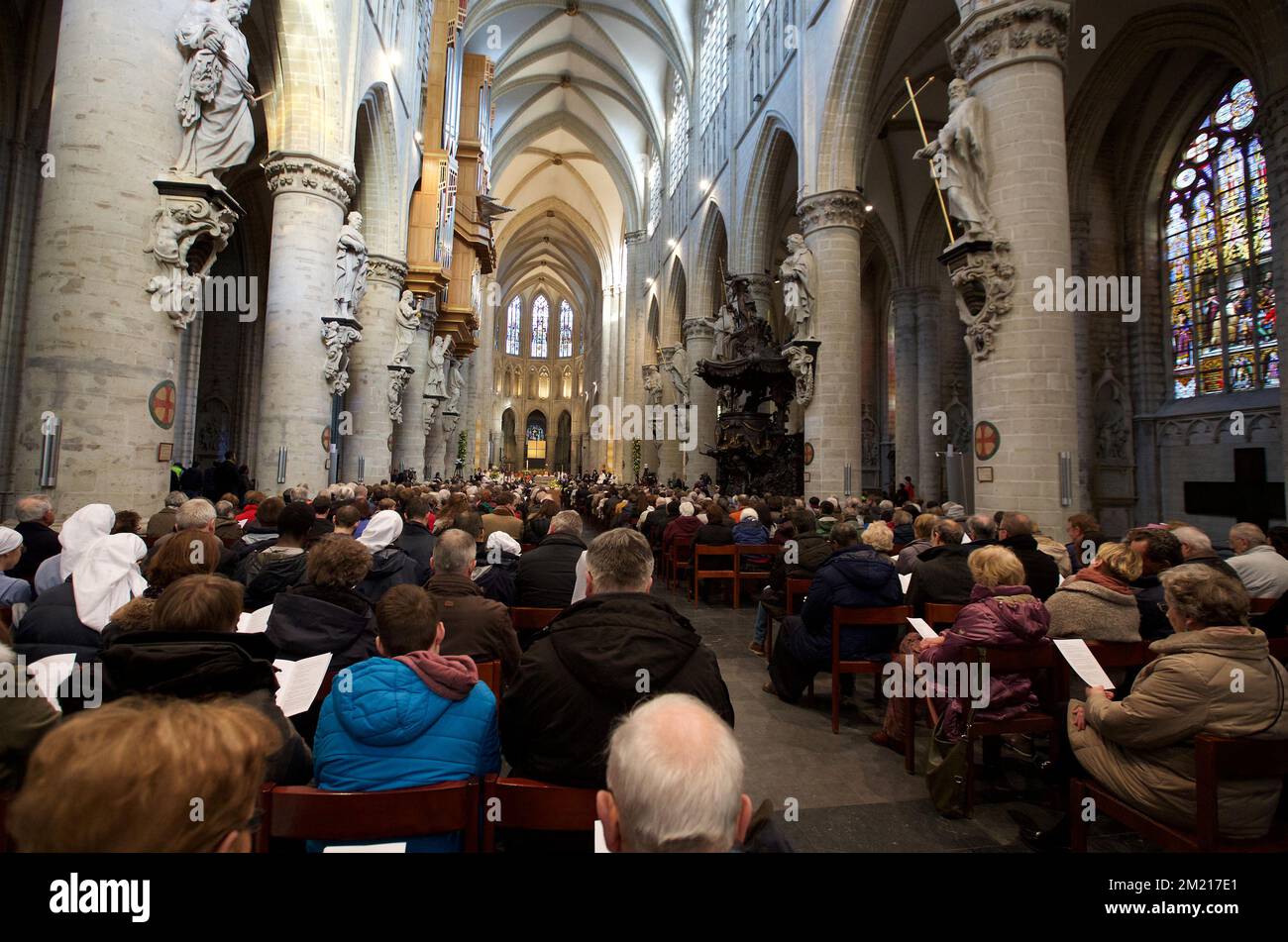 Eglise st nicolas brussels hi-res stock photography and images - Alamy