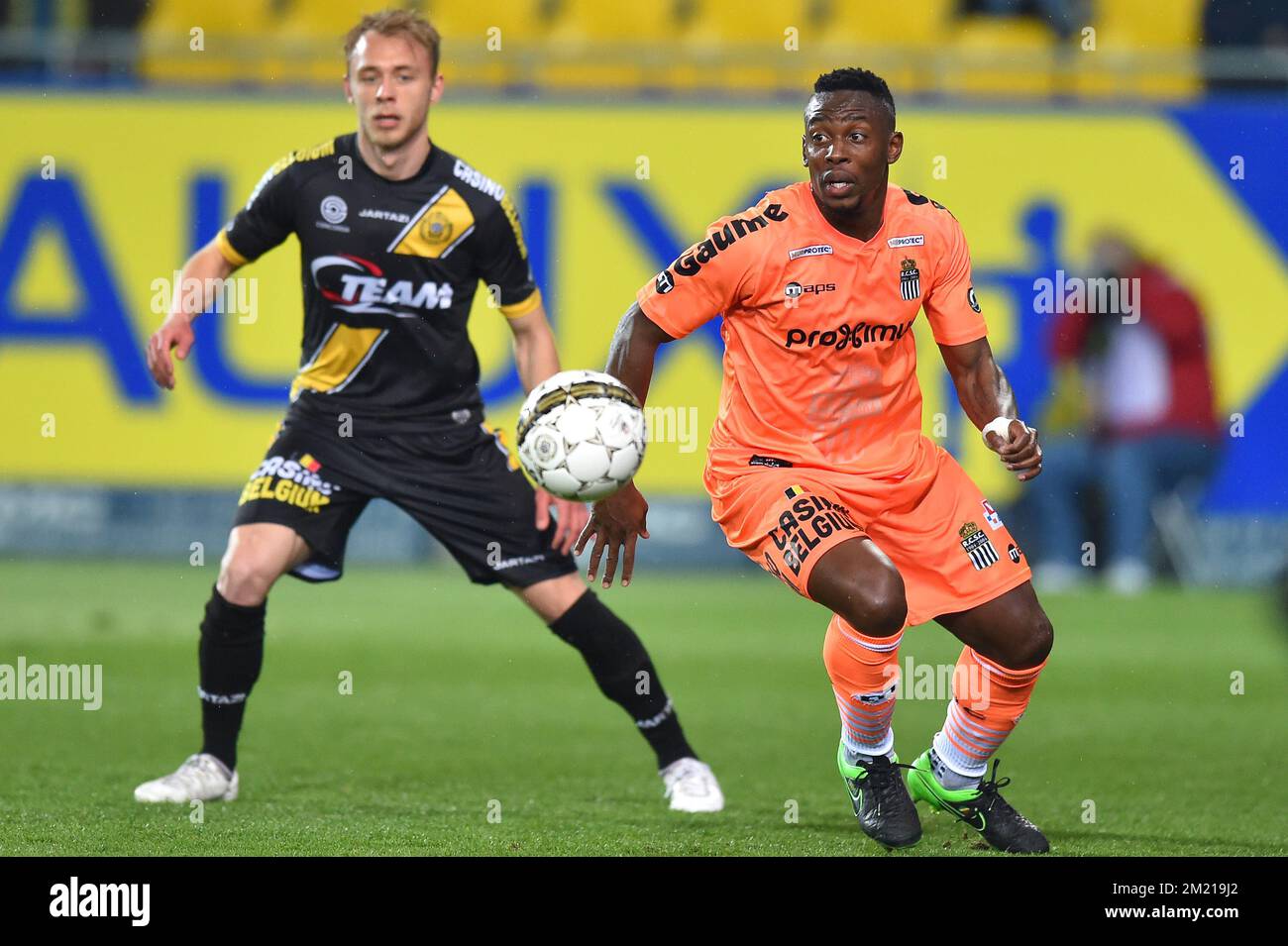 Charleroi's Francis N'Ganga fight for the ball during the Jupiler Pro League match between Lokeren and Charleroi, in Lokeren, Saturday 02 April 2016, on day 1 of the Play-off 2B of the Belgian soccer championship. Stock Photo