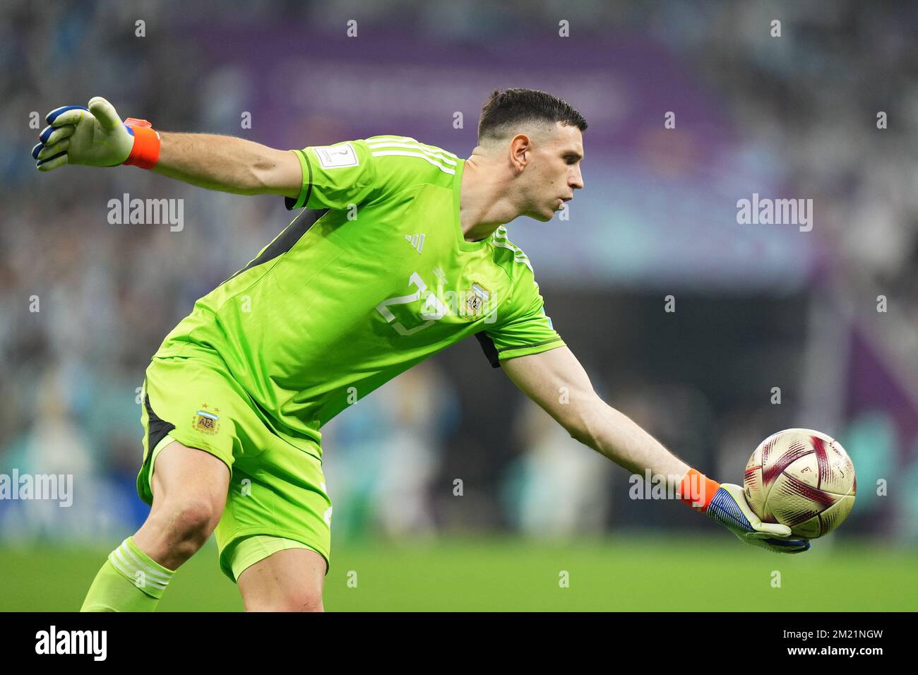 Lusail, Qatar. 13th Dec, 2022. Emiliano Martinez of Argentina during the FIFA World Cup Qatar 2022 match, Semi-final between Argentina and Croatia played at Lusail Stadium on Dec 13, 2022 in Lusail, Qatar. (Photo by Bagu Blanco/Pressinphoto/Sipa USA) Credit: Sipa USA/Alamy Live News Stock Photo