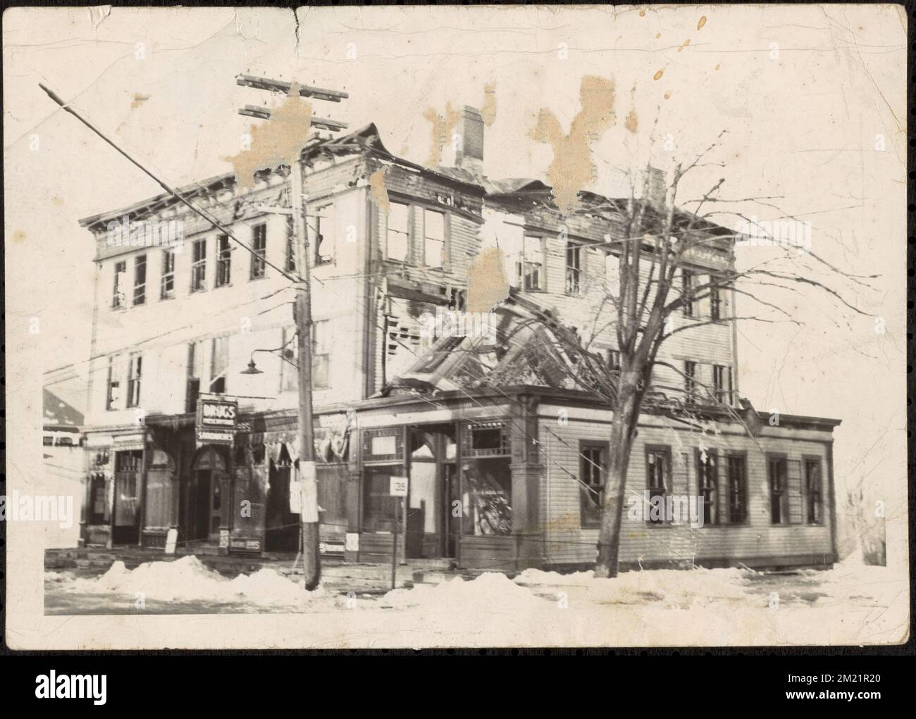 Business building with toppled roof , Snow, Buildings, Stores & shops