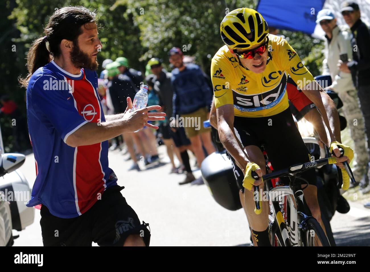 Cycling froome hi-res stock photography and images - Page 14 - Alamy