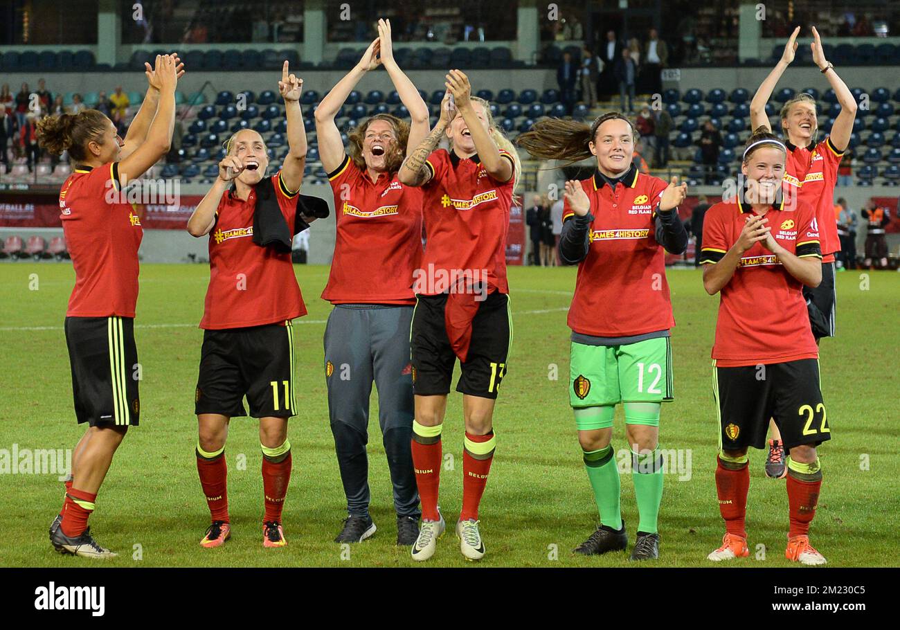 Belgian players celebrate their qualification, despite a 0-2 loss at a Euro2017 qualification match between the Red Flames Belgian national women soccer team, and England, Tuesday 20 September 2016 in Leuven. The Red Flames are already qualified for the Uefa Women's Euro 2017 that will take place from July 16th to August 6th in The Netherlands. BELGA PHOTO DAVID CATRY Stock Photo