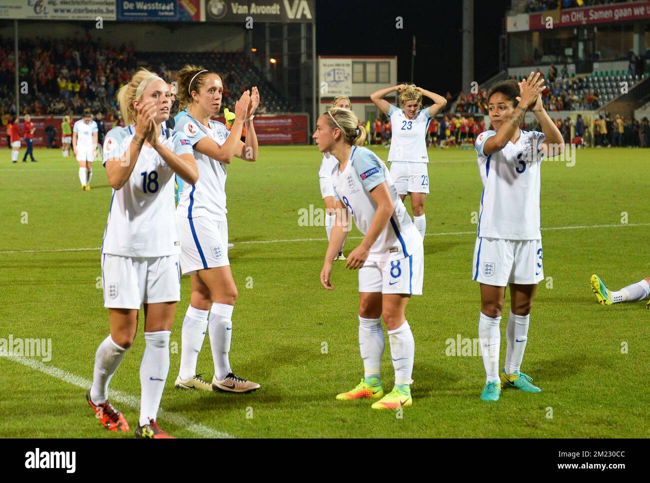 English players celebrate after winning a Euro2017 qualification match between the Red Flames Belgian national women soccer team, and England, Tuesday 20 September 2016 in Leuven. The Red Flames are already qualified for the Uefa Women's Euro 2017 that will take place from July 16th to August 6th in The Netherlands. BELGA PHOTO DAVID CATRY Stock Photo